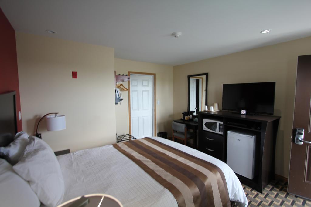 Masterson'S Motel Greater Napanee Zimmer foto
